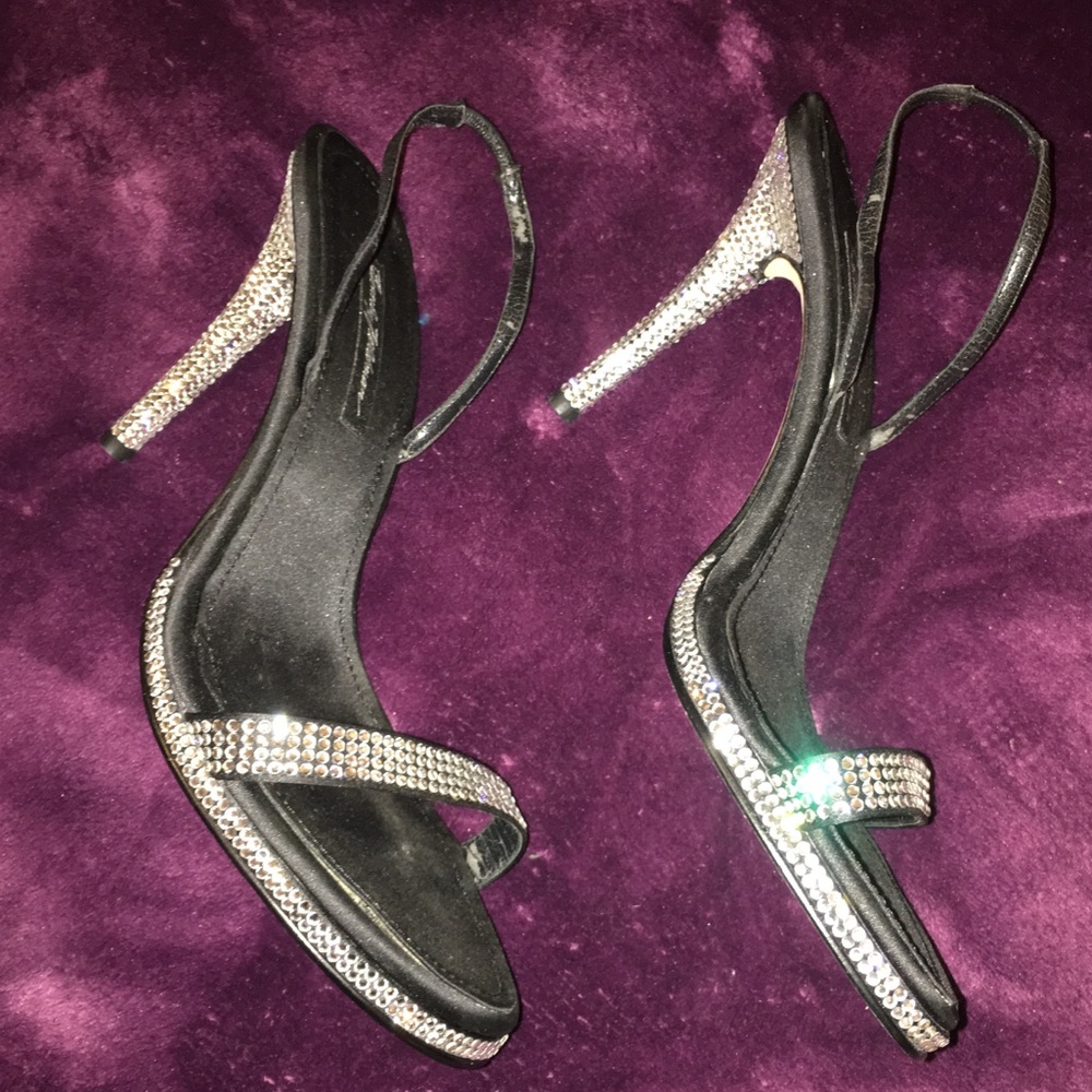 Beverly Feldman SuperSexyRhinestone Stiletto. Sz12